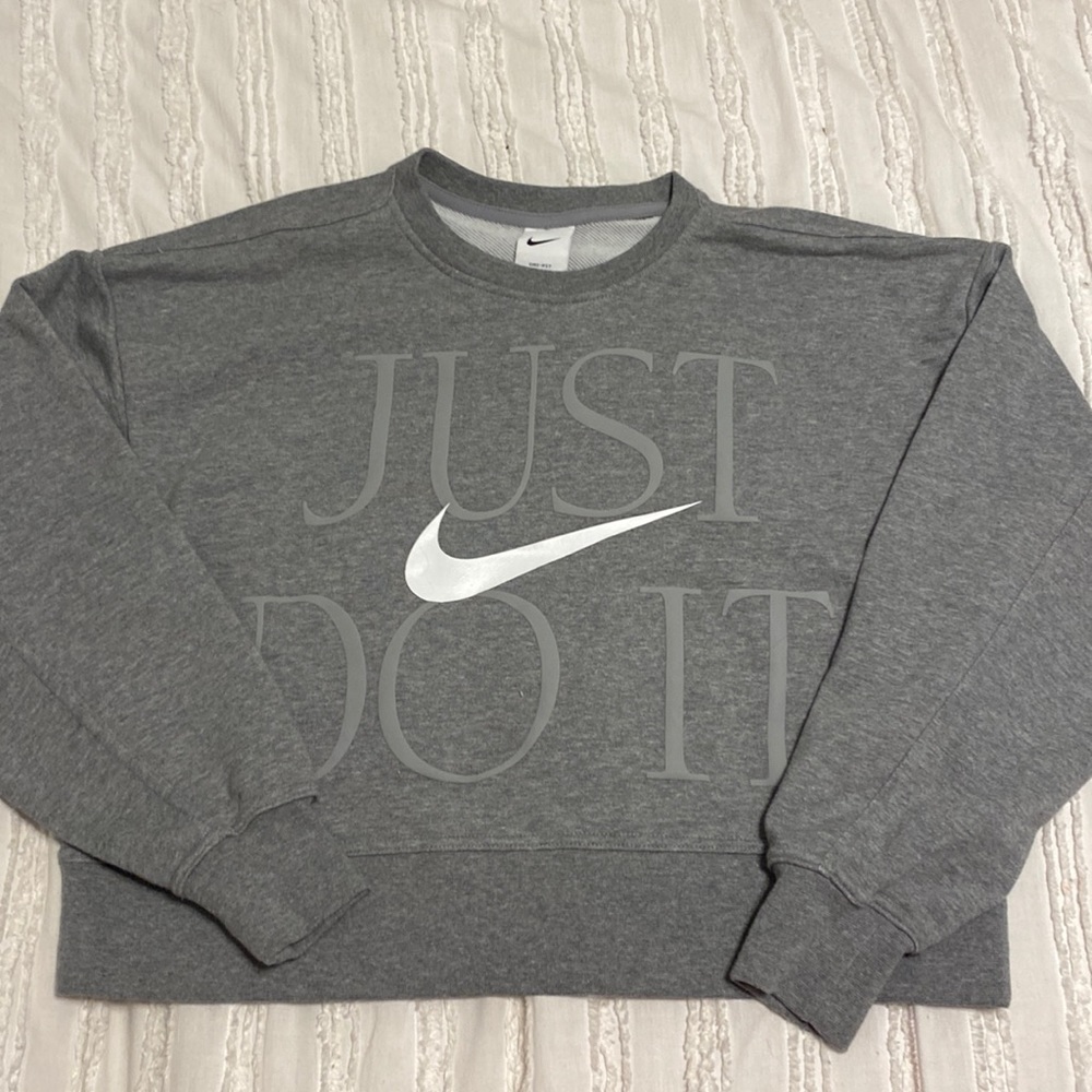 Gray Just Do It cropped NIKE hoodie in size xs.